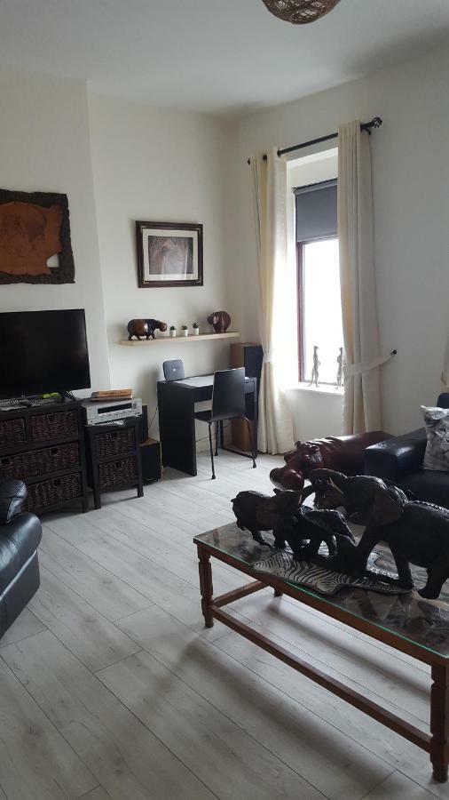 شقة The Tramway House كاريكفرغس المظهر الخارجي الصورة